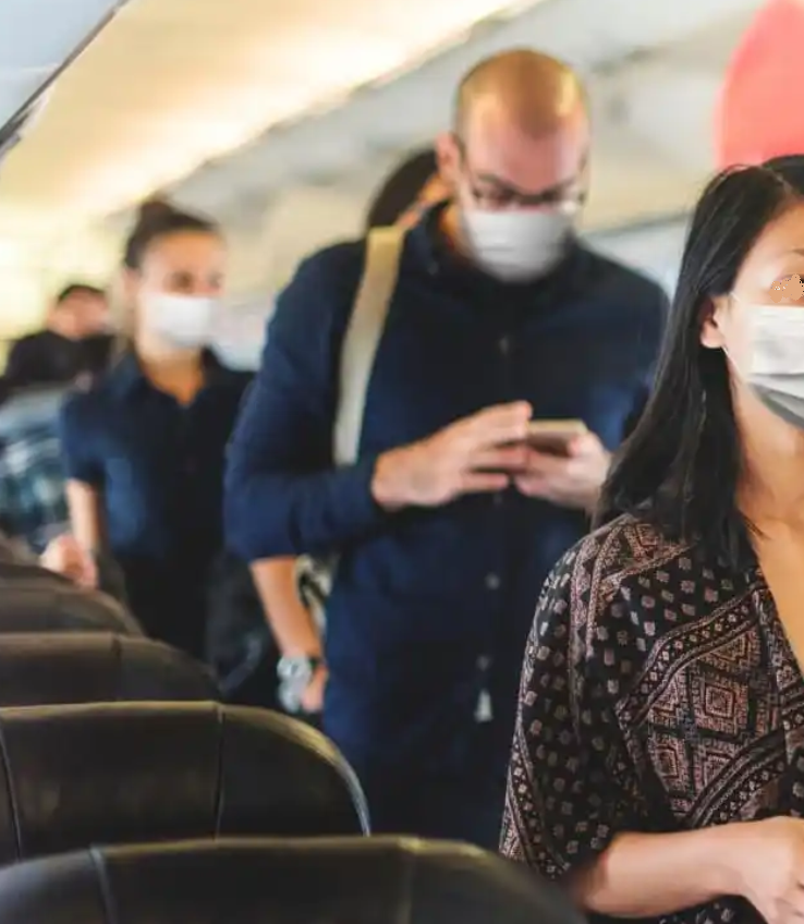 Espanha e Alemanha, os únicos países a manter a obrigatoriedade da máscara nos aviões